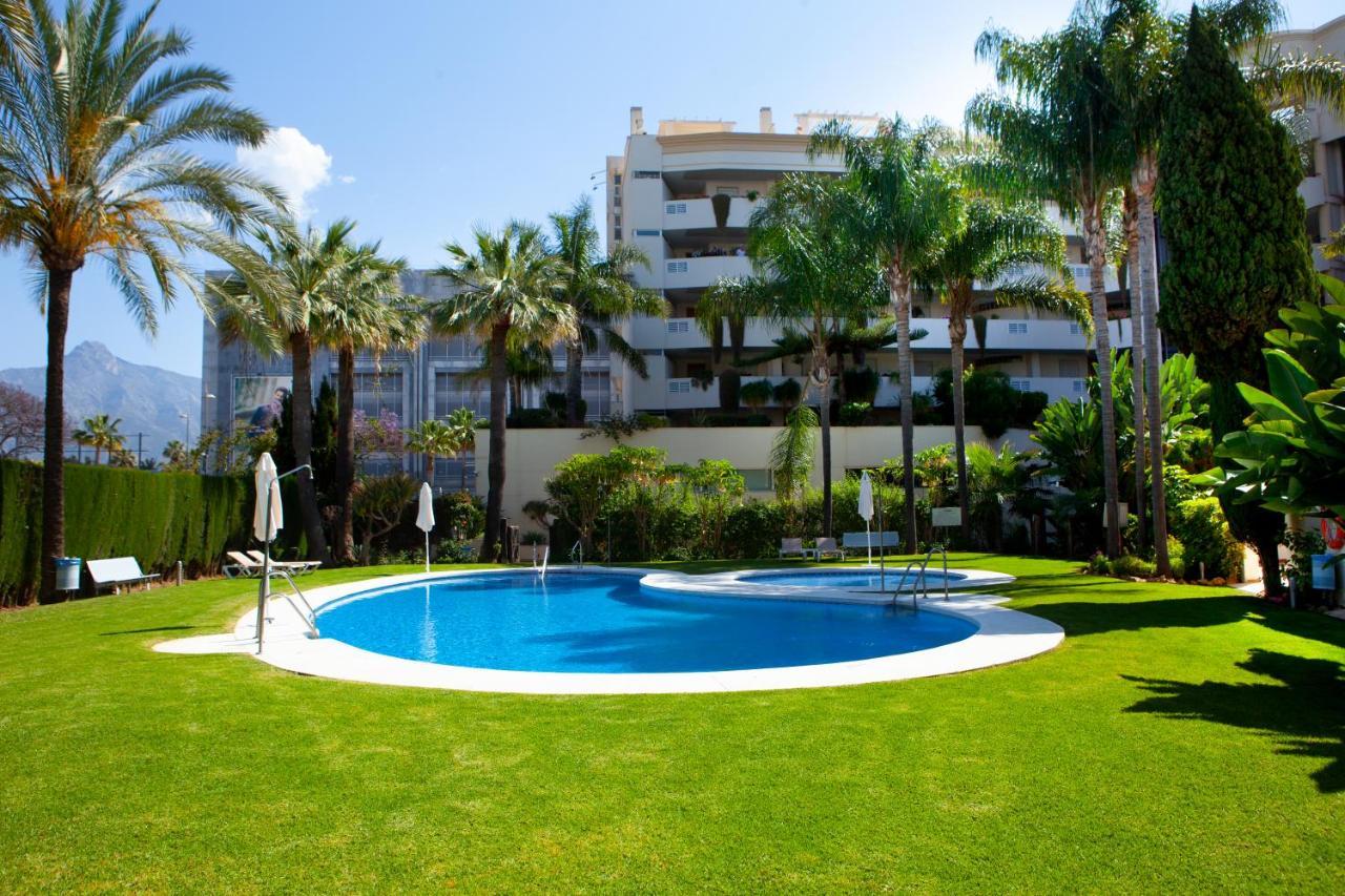Apartamento Puerto Banus Marbella Esterno foto
